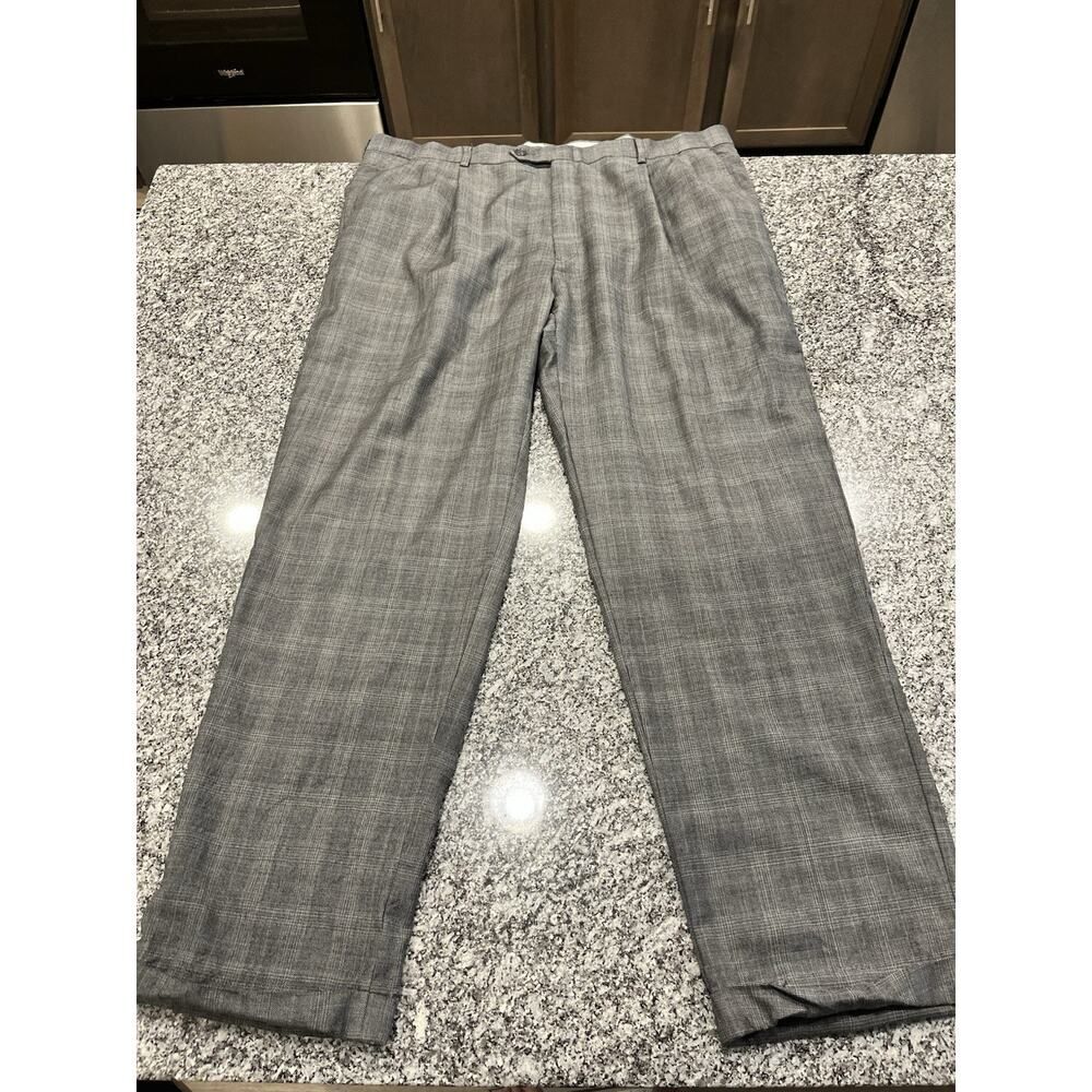 Hart Schaffner Marx Men’s Gray Plaid Wool Dress Pants Pleated Straight Leg 40WA2